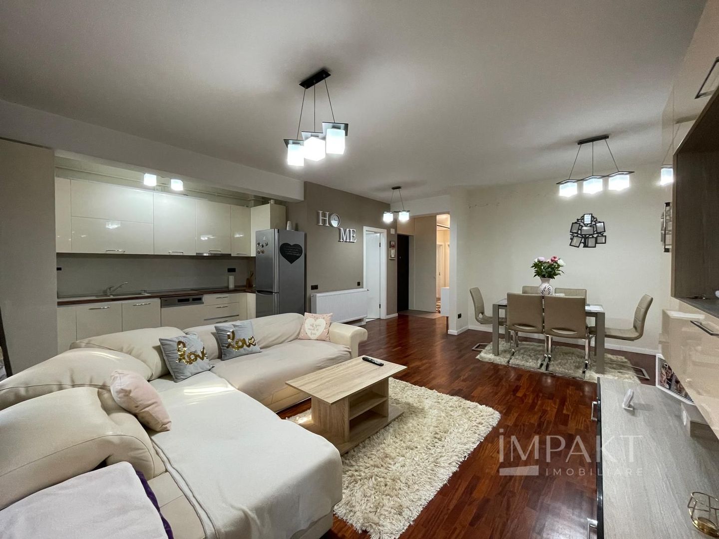 Apartament lux,  prima inchiriere-  4 camere + 2 locuri parcare - Poză 3