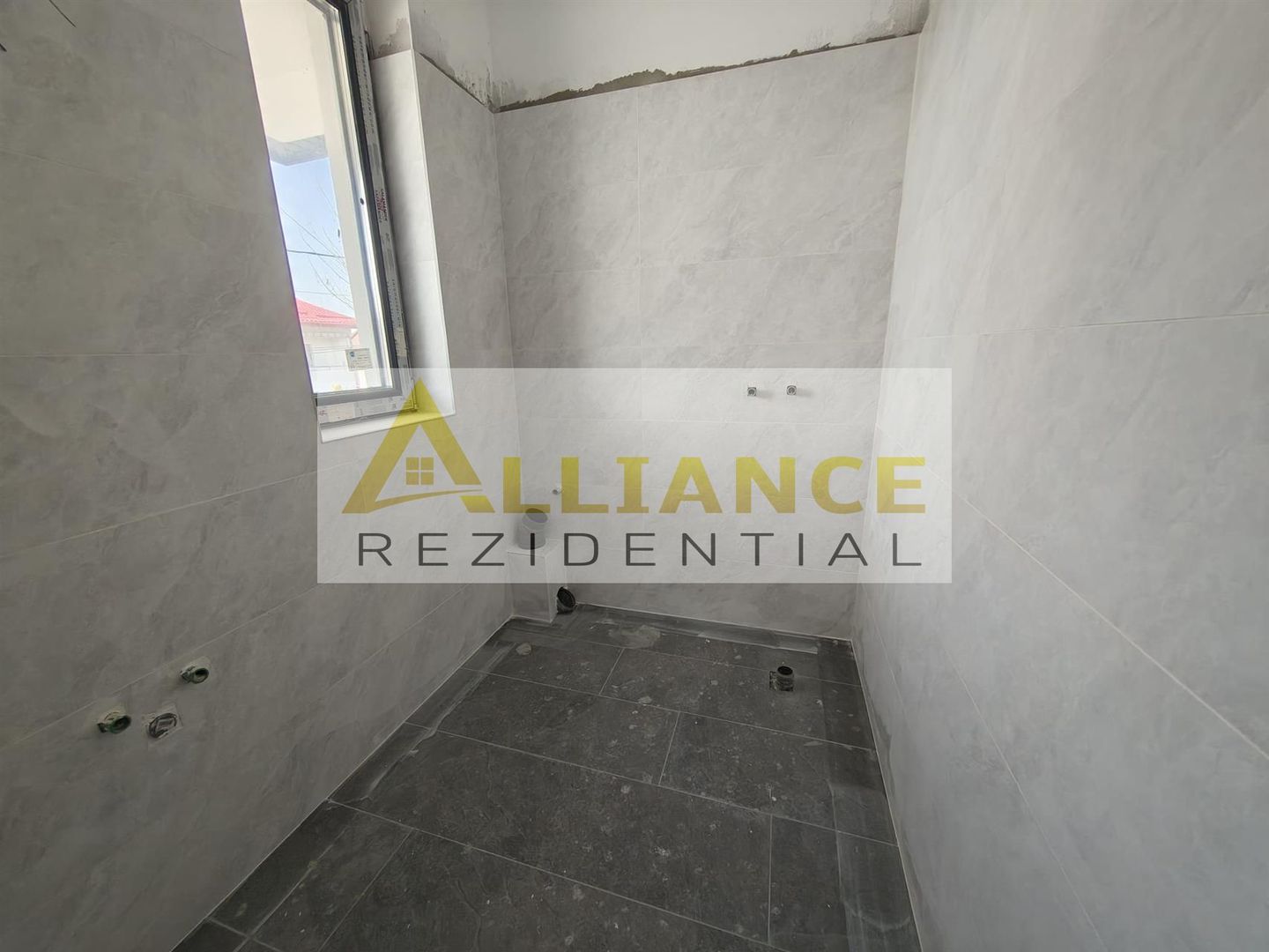 Strada Miorita I P+E | 5 camere | 3 bai | Teren 400 mp - Poză 6
