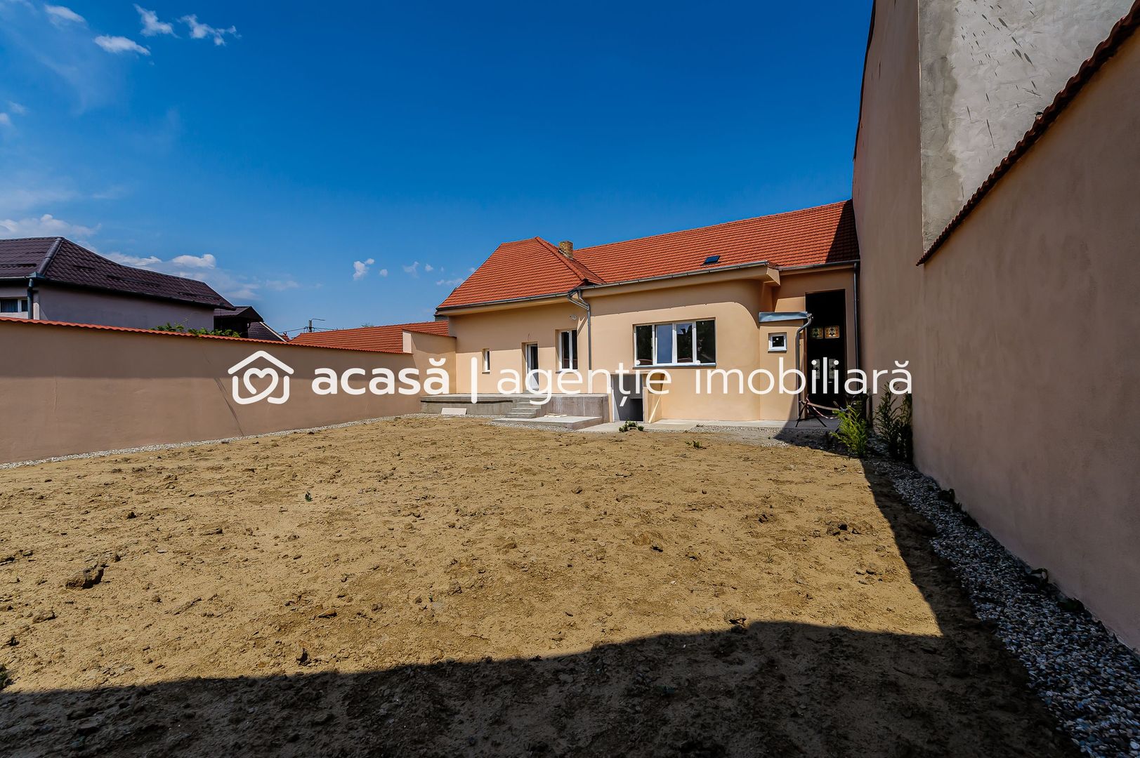 Vilă cu caracter, renovată complet, str. George Coșbuc - Poză 11