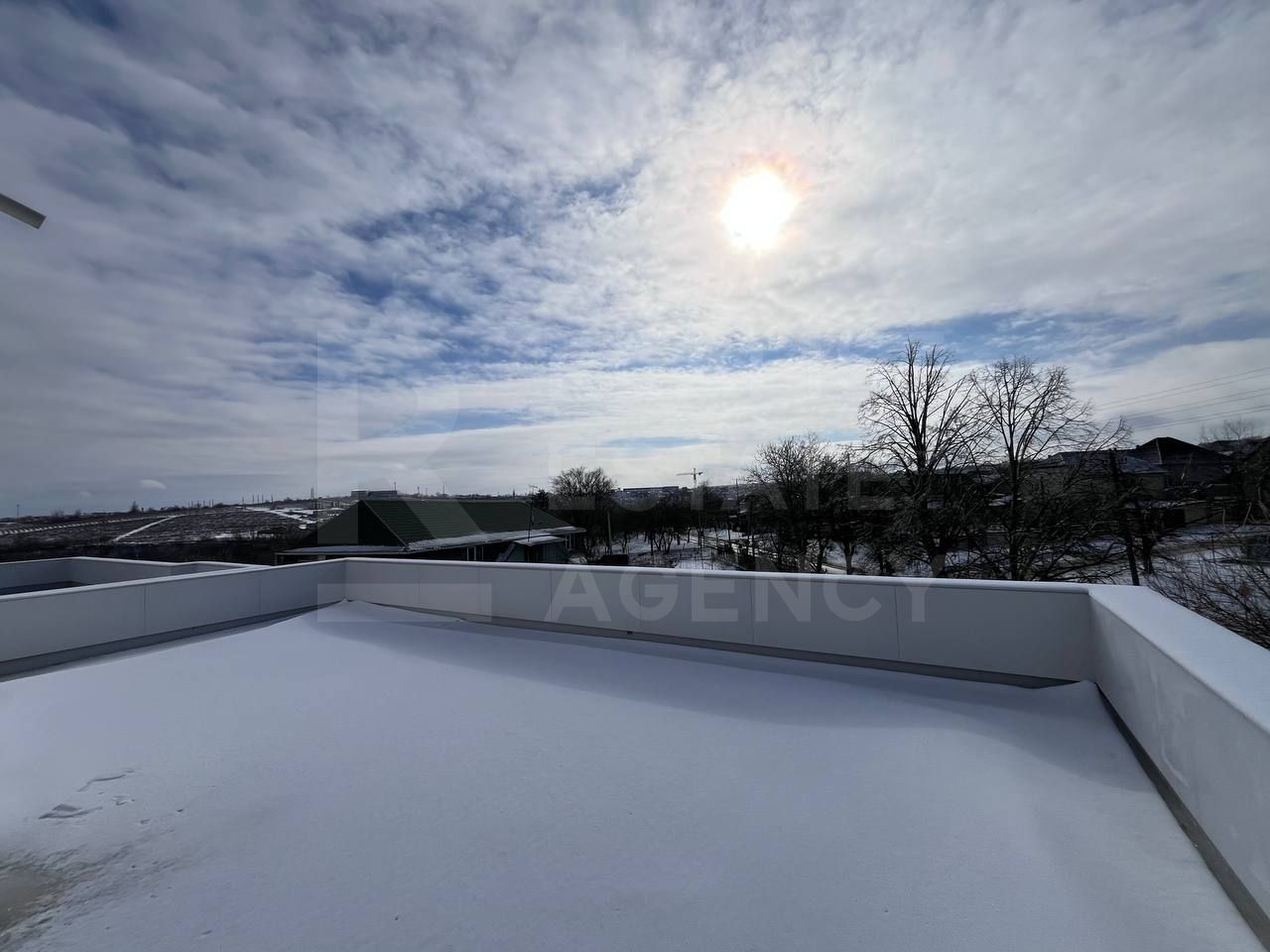 Vânzare, Hi-Tech, 2 nivele, 4  camere, strada Nucarilor,Cricova - Poză 6