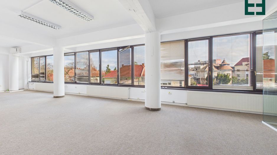 DE ÎNCHIRIAT Spațiu birouri Open Space - Zonă Centrală - Timișoara - Poză 2