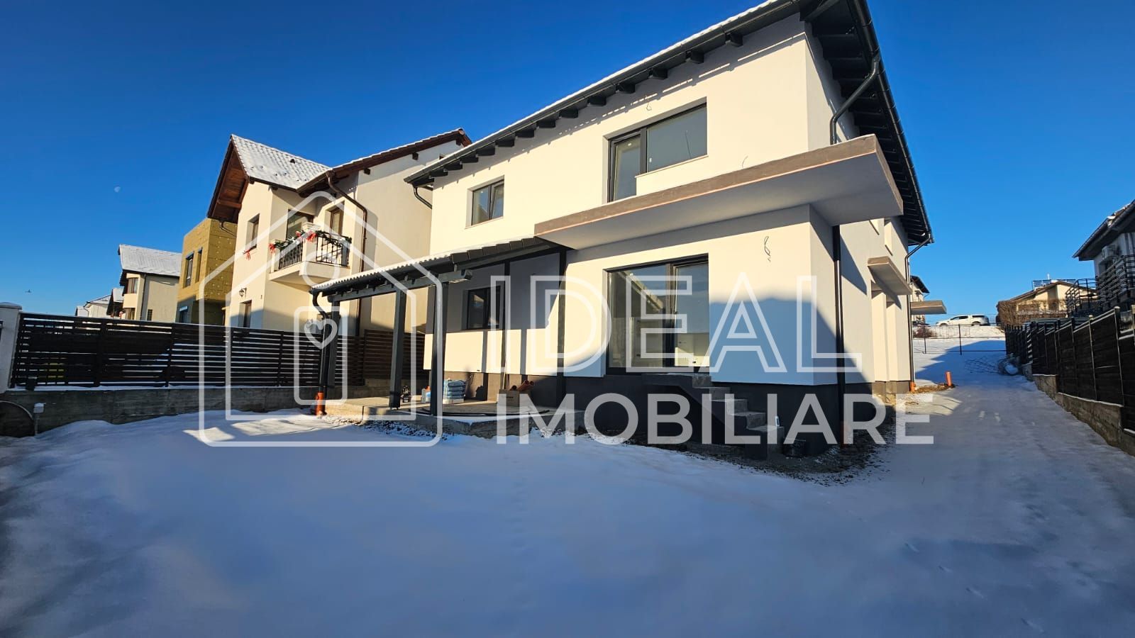 Duplex modern cu 4 camere si carport, in Cartierul Arhitectilor - Poză 1