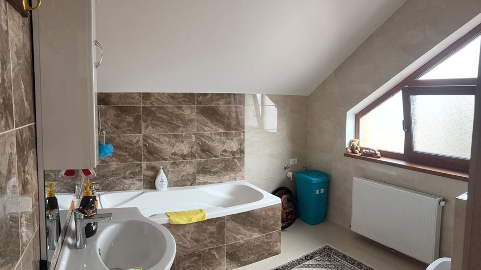 Casă nouă | 800 mp teren | liniște + spațiu | Izvor Brașov - Poză 10