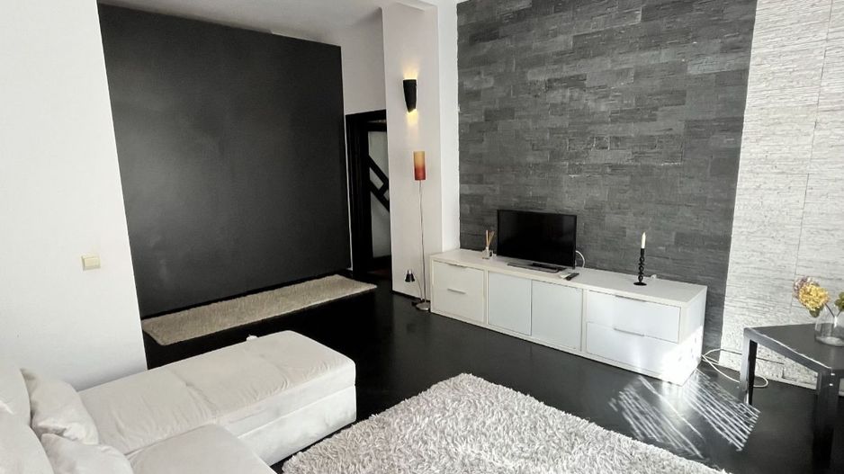 Apartament in vila Parcul Carol chirie - Poză 2