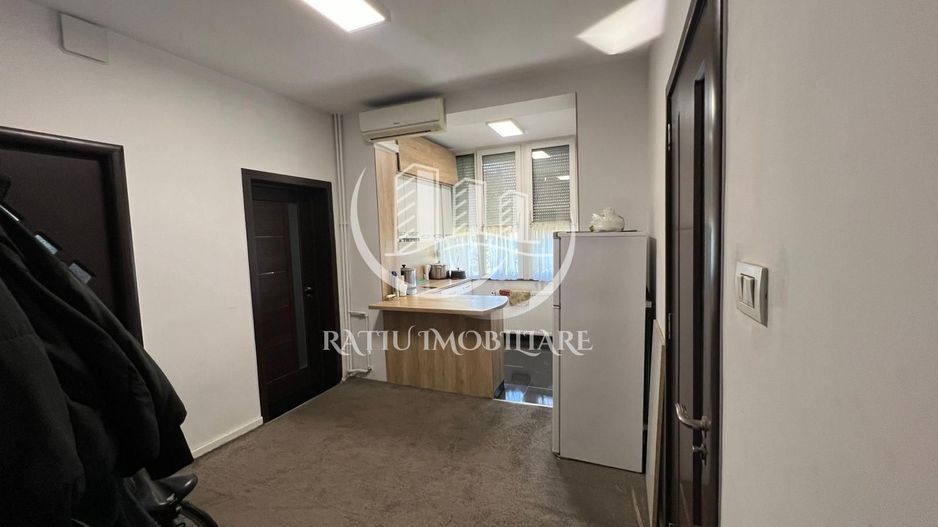 Apartament cu 4 camere | Zona Centrala | General Magheru | Oradea - Poză 13
