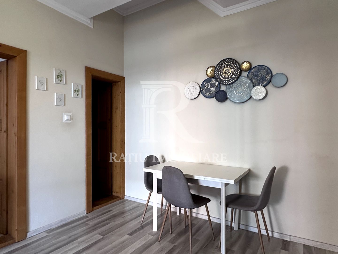 Apartament de închiriat la casa | 3 camere | Central | Oradea - Poză 2