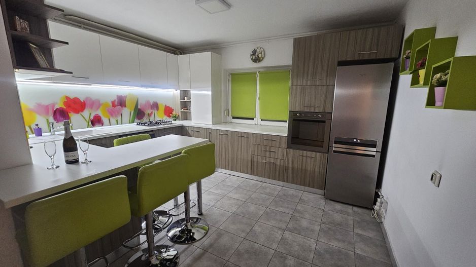 Apartament 4 camere  Parcul Sebastian cu Centrala si Parcare - Poză 8