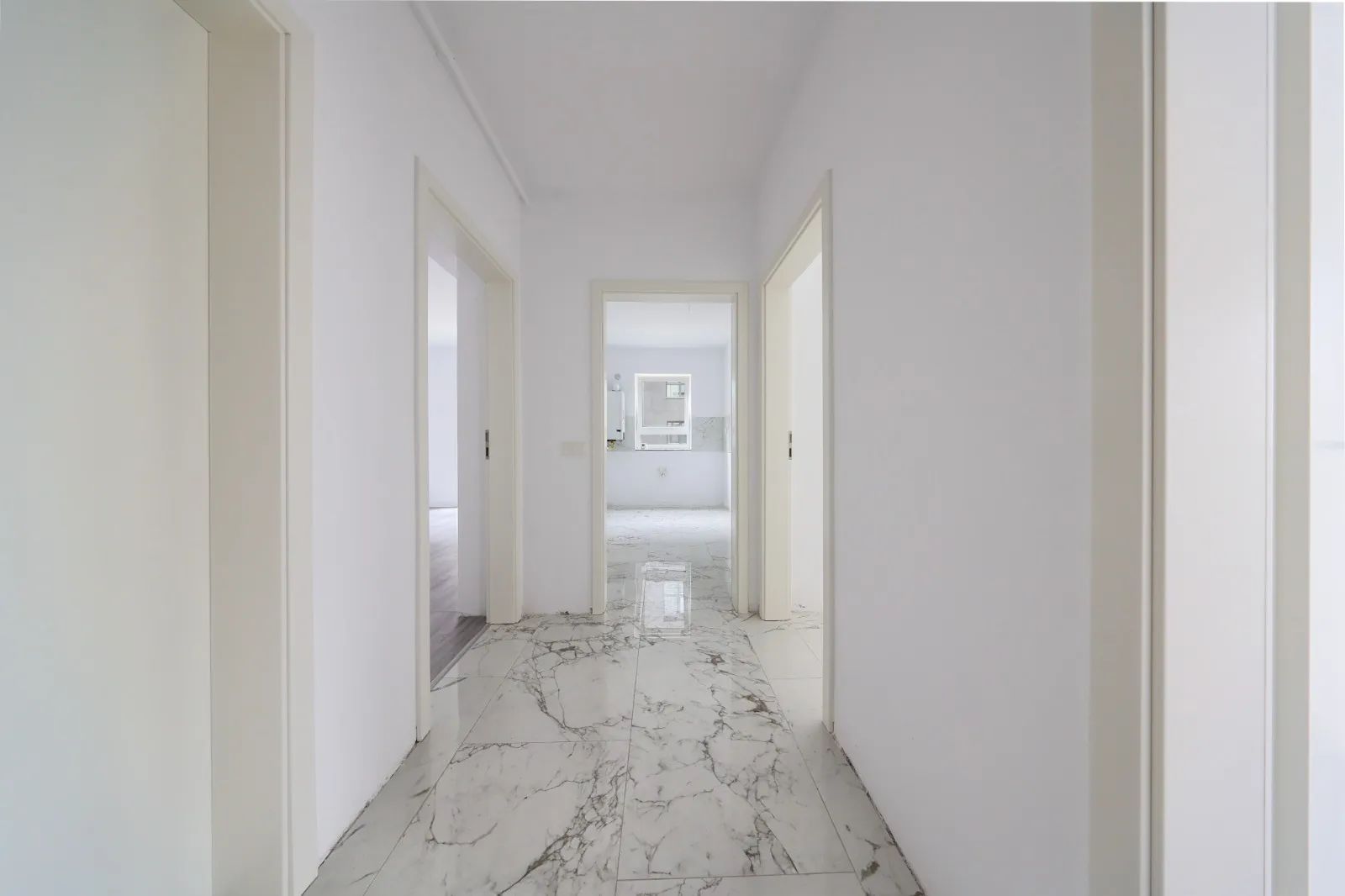 Apartament 3 camere nemobilat, Prima inchiriere  | Parcare + Boxa - Poză 8