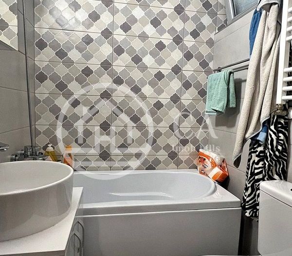 Apartament de vânzare cu 2 camere în zona Velența, Oradea - Poză 7