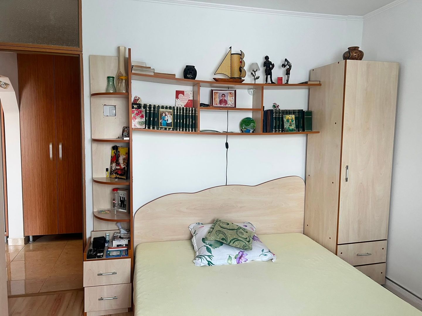 VANZARE 3 CAMERE | CENTRALA PROPRIE | 2 BAI | ZONA APUSULUI-MARGELELOR - Poză 11
