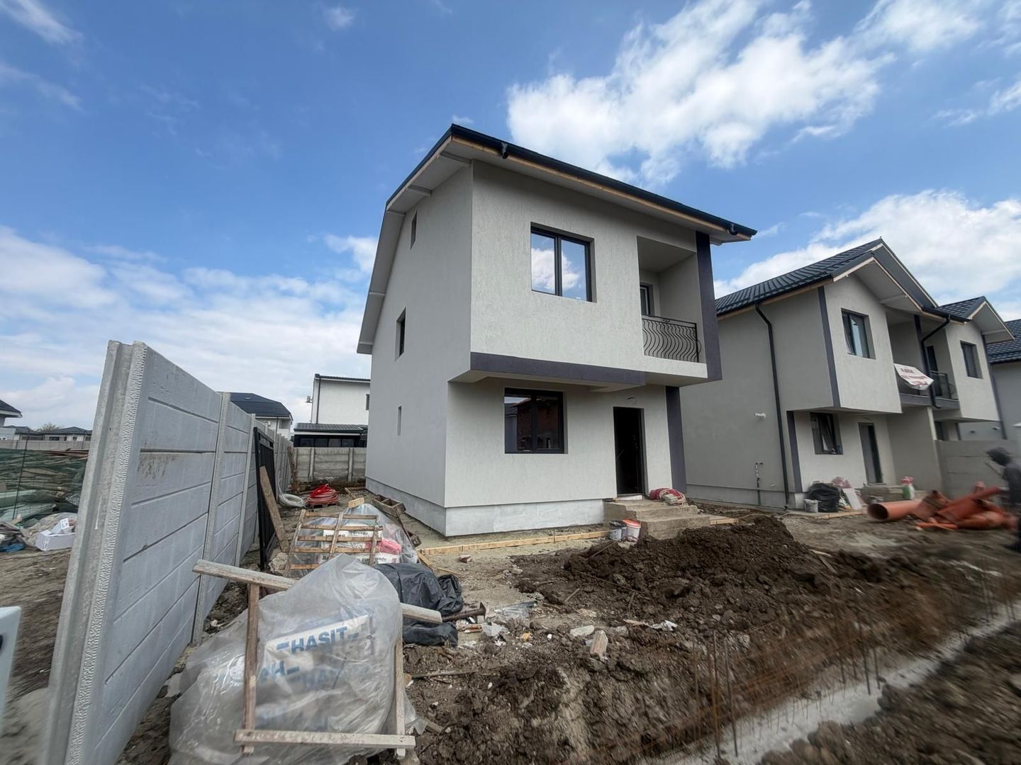 CASA INDIVIDUALA - 180 MP UTILI, INCALZIRE PARDOSEALA, COMISION 0% - Poză 2