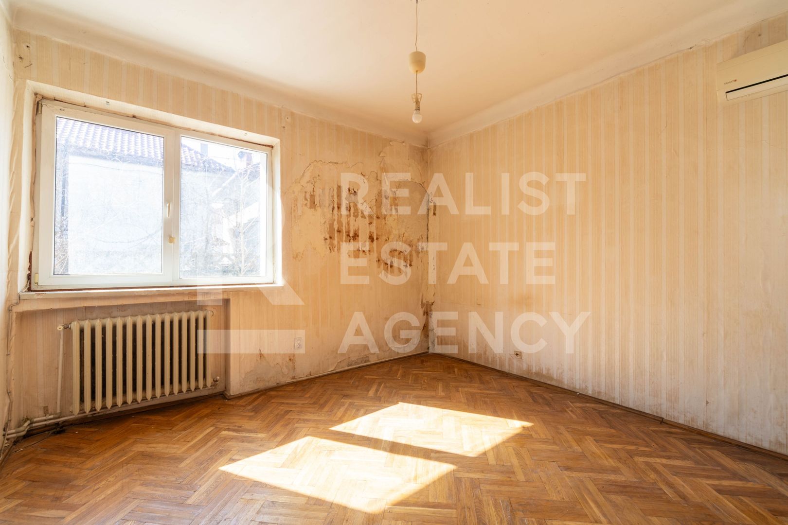 Vânzare, Vilă, 7 camere, zona Parcul Carol - Poză 15