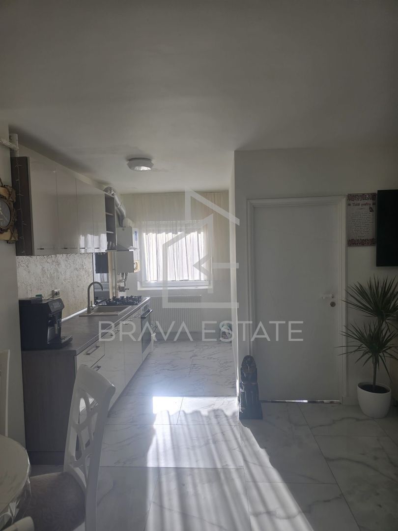 Apartament 2 camere, 44mp, balcon, parcare, strada Eroilor - Poză 3