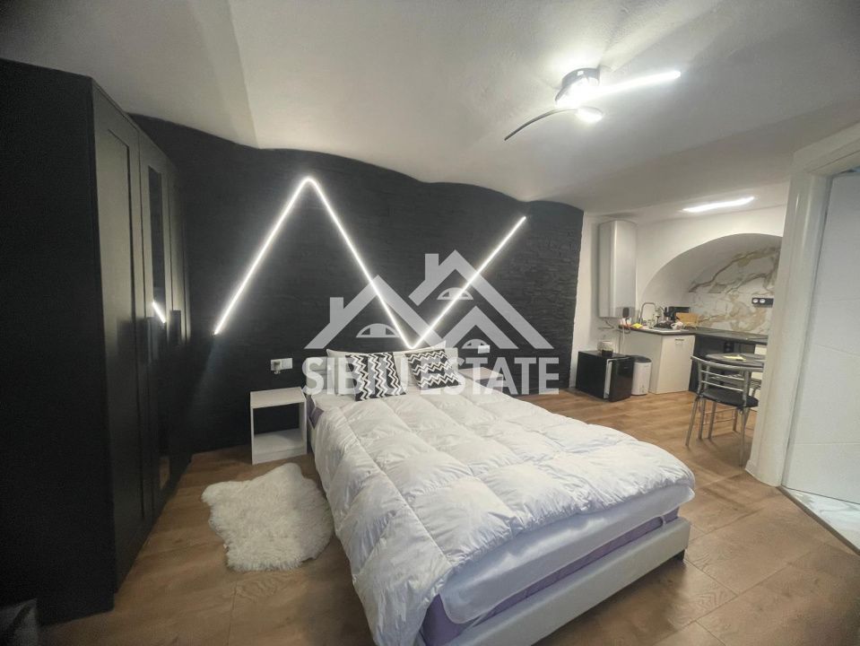 Garsonieră modernă, de vanzare, ultracentral–ideală pentru locuit sau investitie - Poză 2