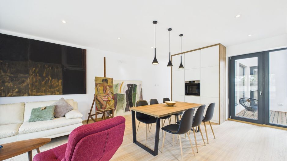 Casă modernă și elegantă, mobilată și utilată - Poză 4