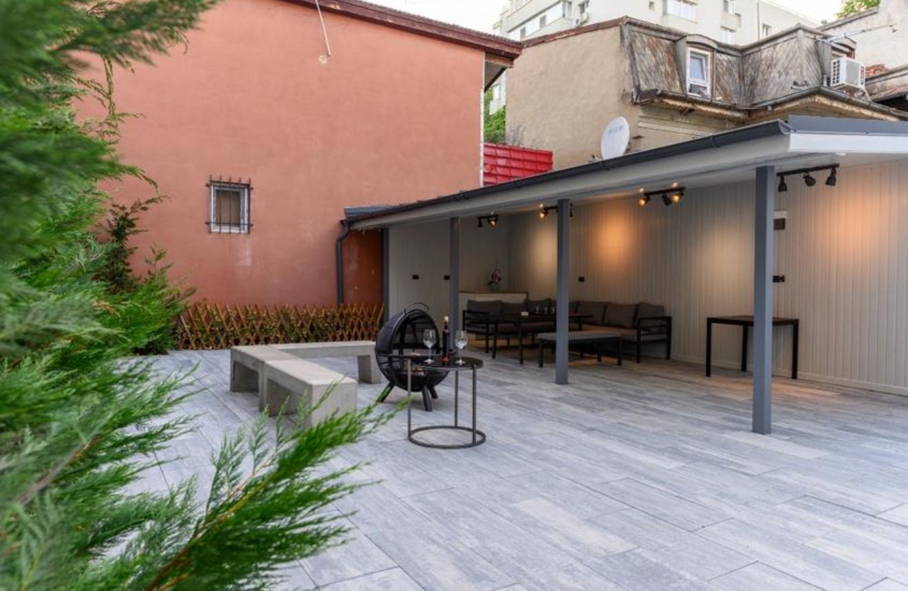 STUDIO OBOR, NOU, BUCATARIE DESCHISA, CURTE, METROU 5 MINUTE - Poză 13