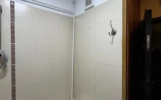 Garsoniera Centrul Civic bloc de apartamente - Poză 16