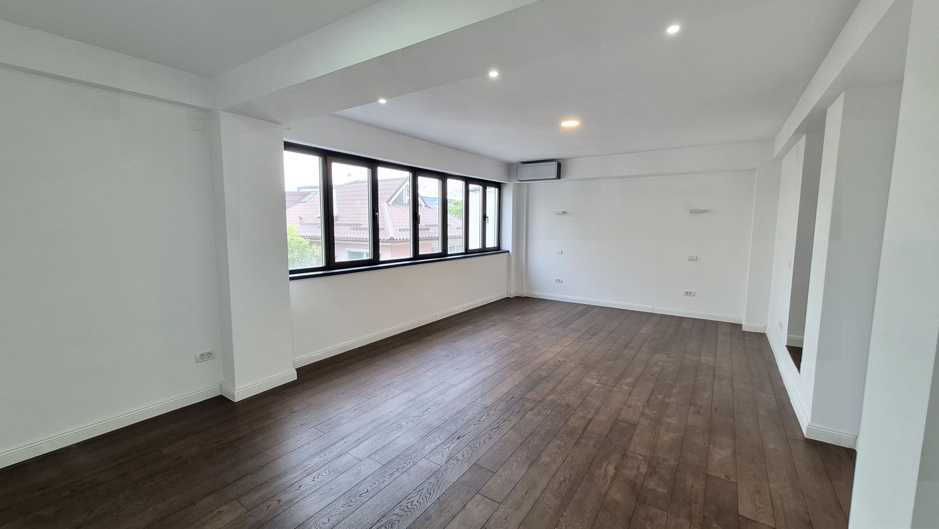 Apartament premium 2 camere 76,70 mp utili + terasa 17,50 mp Polona comision 0% - Poză 2
