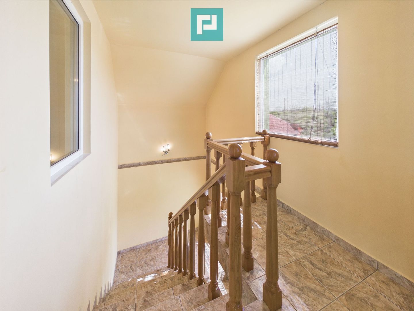 Vilă cochetă 4 camere P+M în Munar - Poză 22