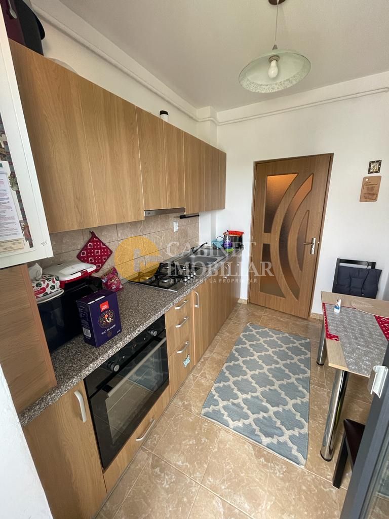 Etaj 2 Apartament 2 Camere Decomandat Cug - Poză 2