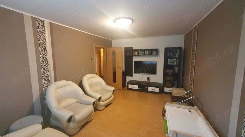 Apartament 4 camere, cu Centrala, Bld. Brancoveanu, Izvorul Crisului - Poză 2