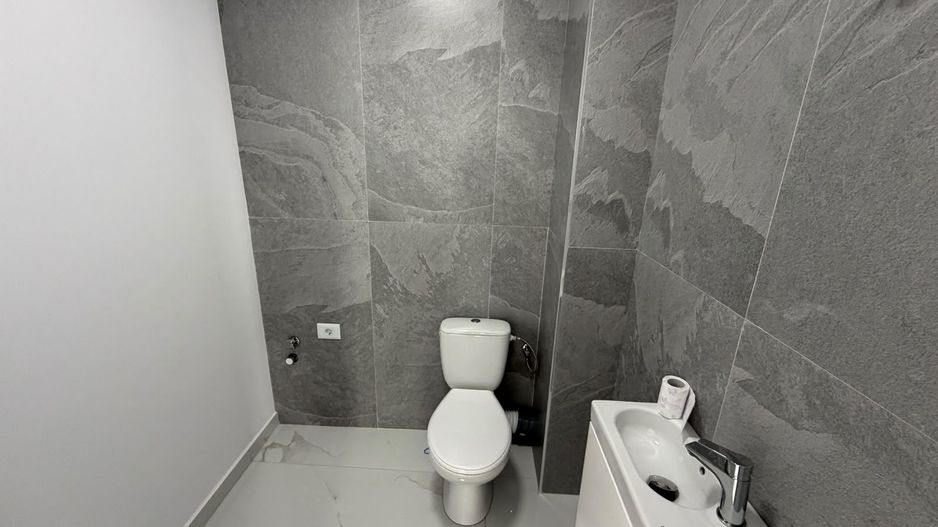 AP. 3 CAMERE- PRIMA INCHIRIERE, PARCARE INCLUSA, CENTRALA PROPRIE - Poză 9