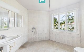 Casă cu teren de 1800 mp, în Buteni, Arad - Poză 8