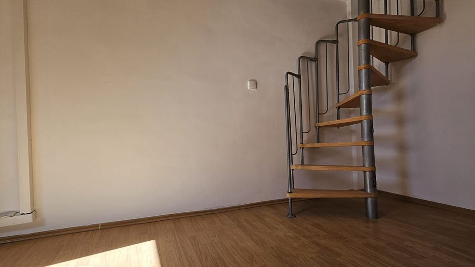 Apartament tip mansarda - Poză 10