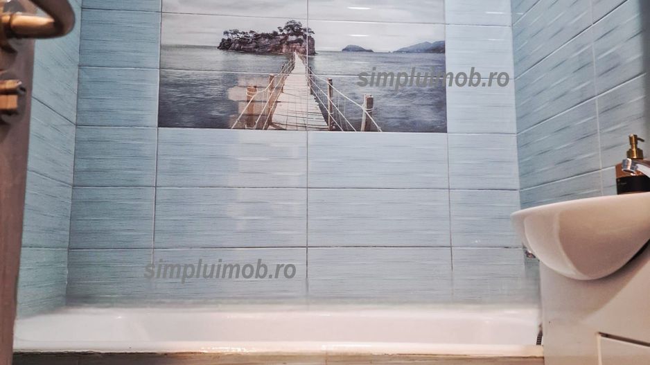 Decomandat Renovat 2 Camere Sector 4 Resita/Huedin - Poză 6