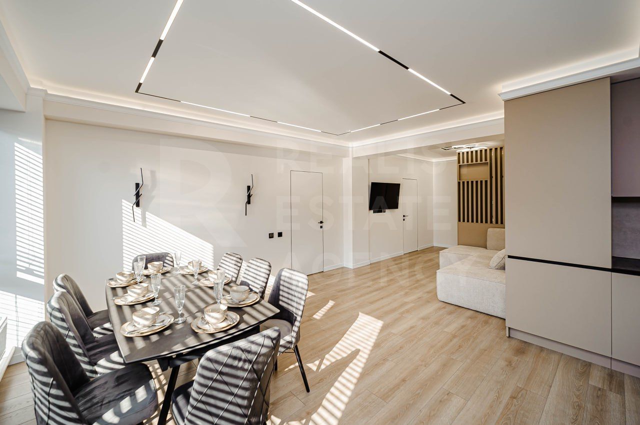 Vânzare, apartament, 3 camere, str. Calea Ieșilor, Sculeni - Poză 1