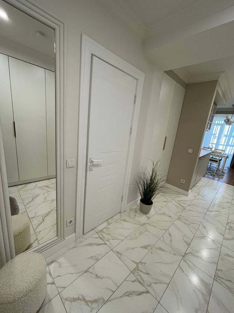 Apartament cu 2 camere + living - Poză 14