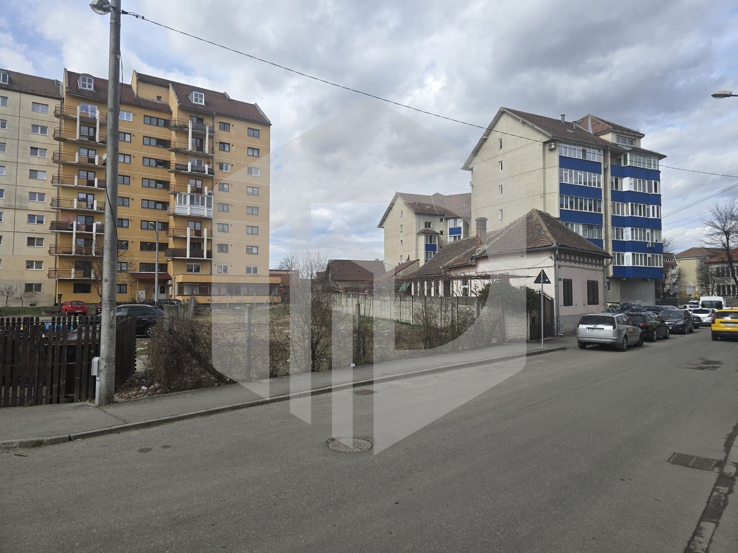 Teren intravilan 648 mp Terezian - Poză 4