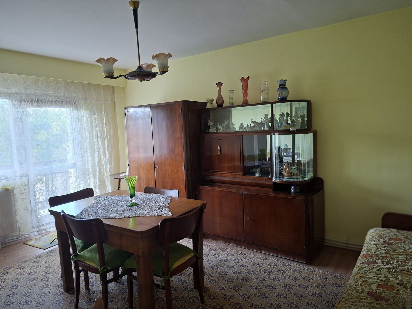 Apartament cu 4 camere de vanzare/centru Turda - Poză 11