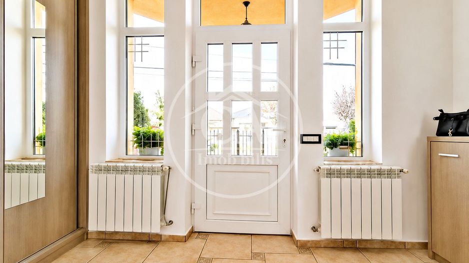 Vila de Vanzare si casa de oaspeți in zona Oncea, Oradea - Poză 11