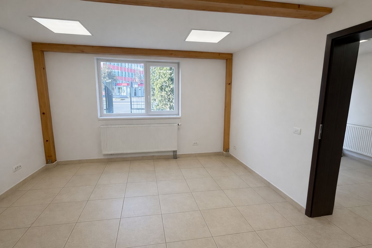 Birou de Inchiriat | Zona Soarelui - AEM 40mp |  Acces din strada - Poză 2