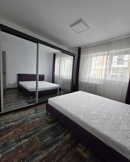 Apartament 2 camere decomandat, zona 1 Mai - Poză 5