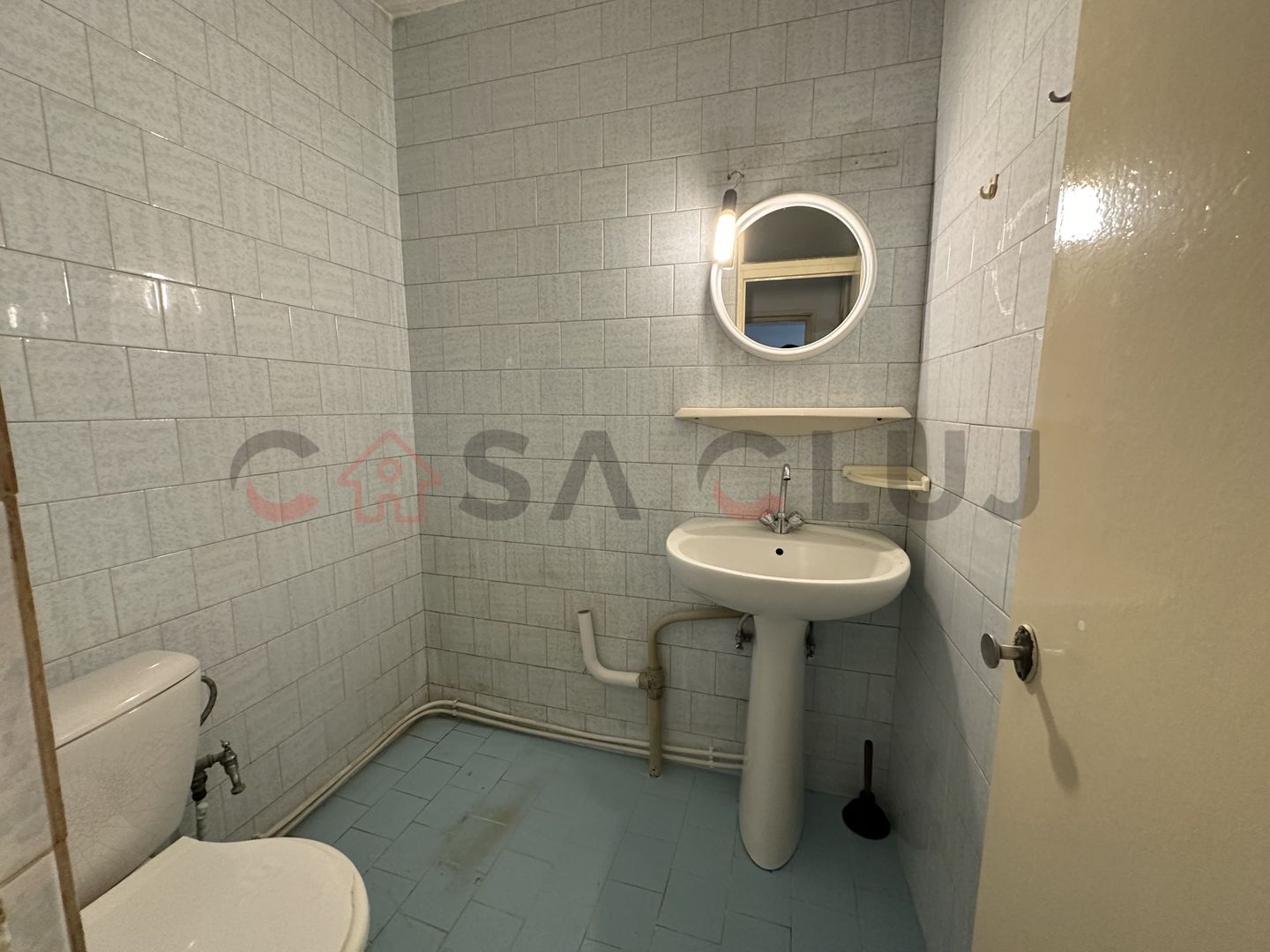 Ideal pentru familii, bine compartimentat, in zona linistita - Poză 6