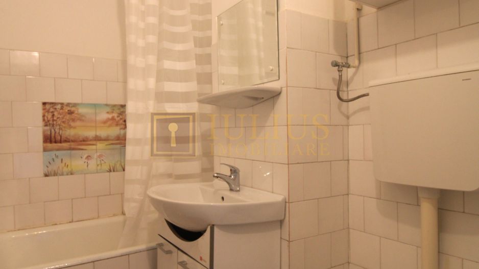 Zona Complex, centrala proprie, o camera - Poză 9