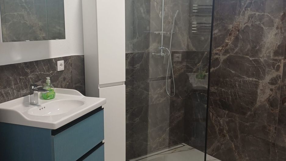 Apartament 2 camere, decomandat - Poză 5