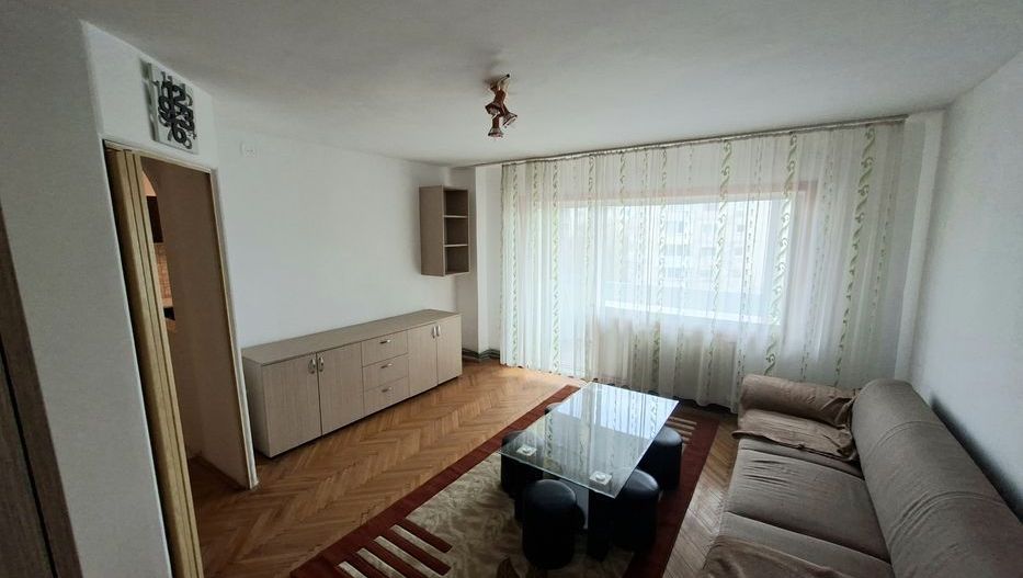Apartament spațios în zona Bucovina - Poză 1