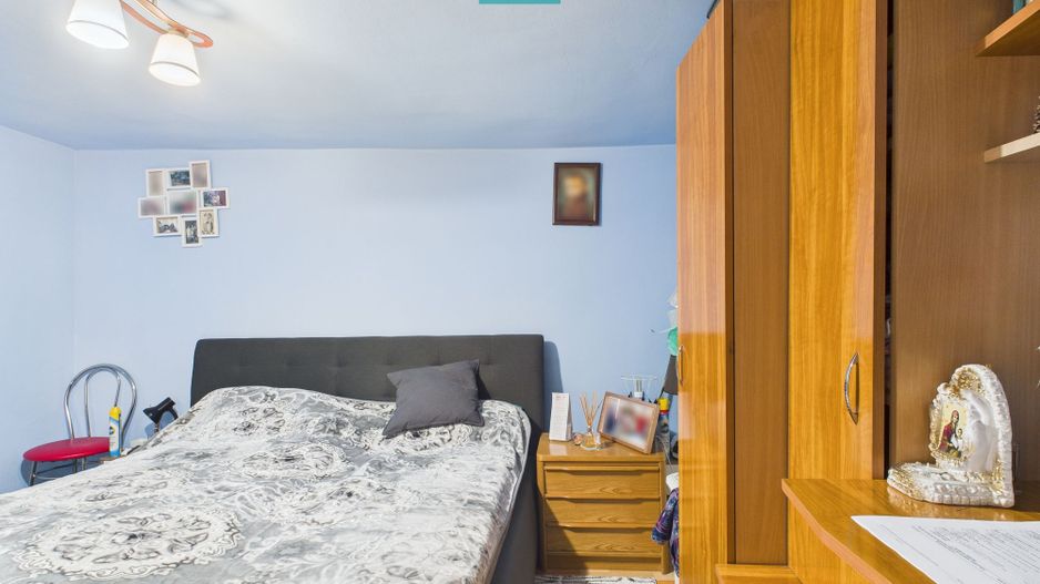 Două case pe un teren generos în Ghiroda - Poză 23