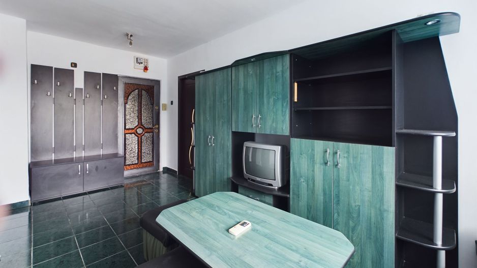 Apartament cu 3 camere în Vlaicu de închiriat - Poză 7