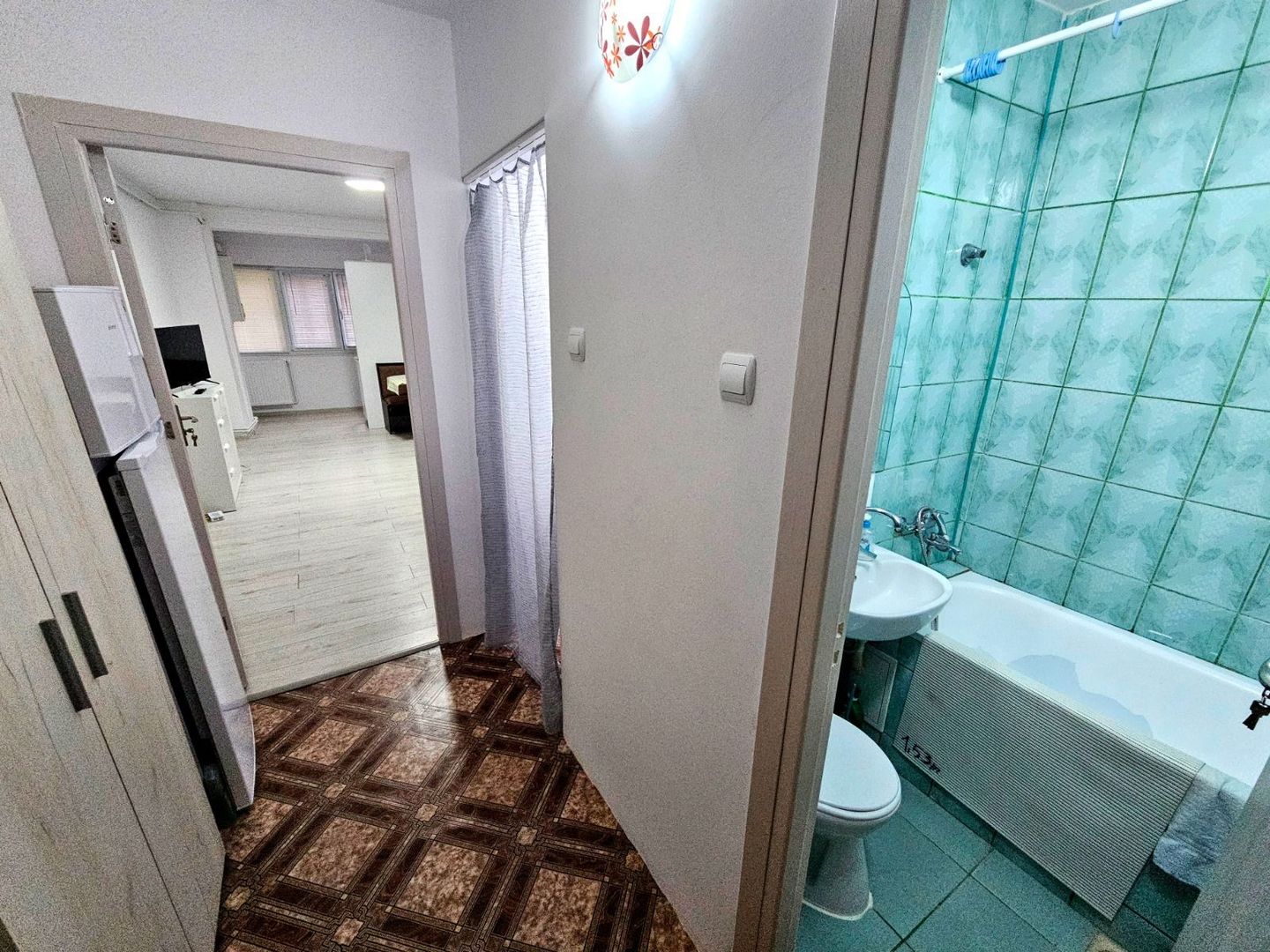 De vanzare apartament cu o camera, zona Reno - Doja, parter, 46.500 euro - Poză 7