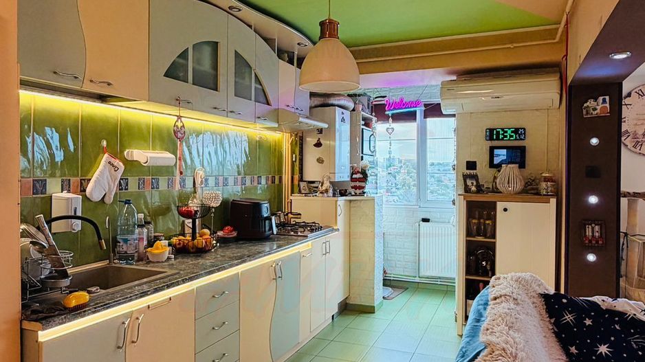 Apartament 4 camere de vânzare, Galati, Mazepa1,  et. 8 din 10 - Poză 6