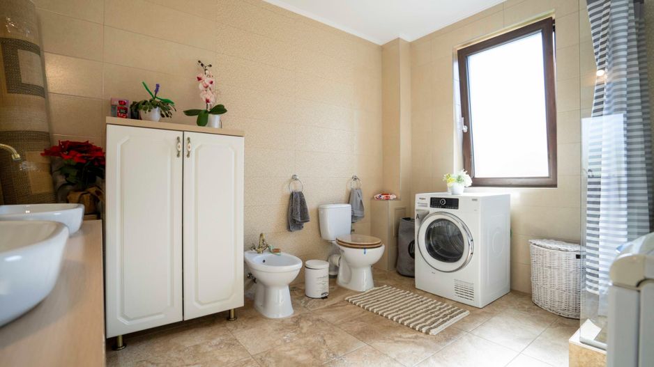 Casa cu teren 760 mp Episcopia Oradea - Poză 17