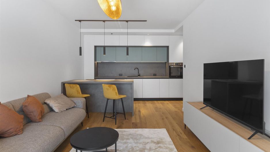 Apartament 25 cam Premium Central | Parcare Subterana si Utilitati incluse - Poză 1