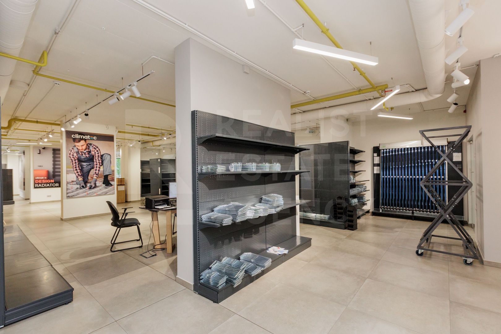 Chirie, spațiu comercial, amplasat în Ungheni, str. Mihai Eminescu - Poză 41