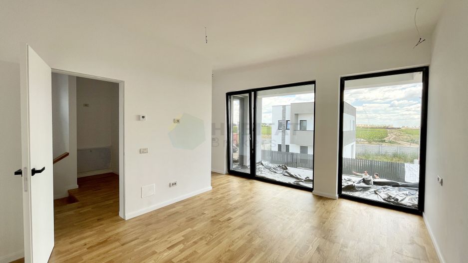 Vila Individuala 5 camere Tunari - Poză 16