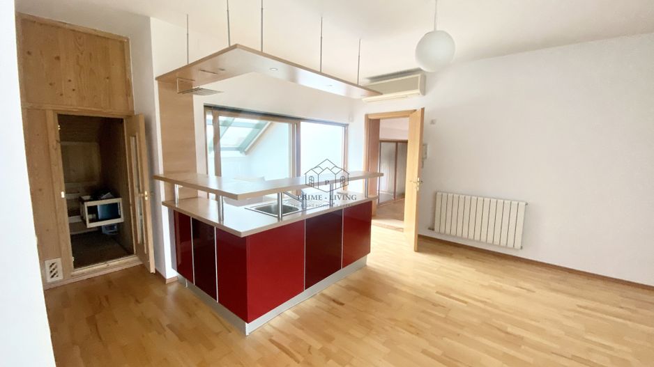 VILA CU 7 CAMERE IN COMPLEX REZIDENTIAL IN IANCU NICOLAE - Poză 17