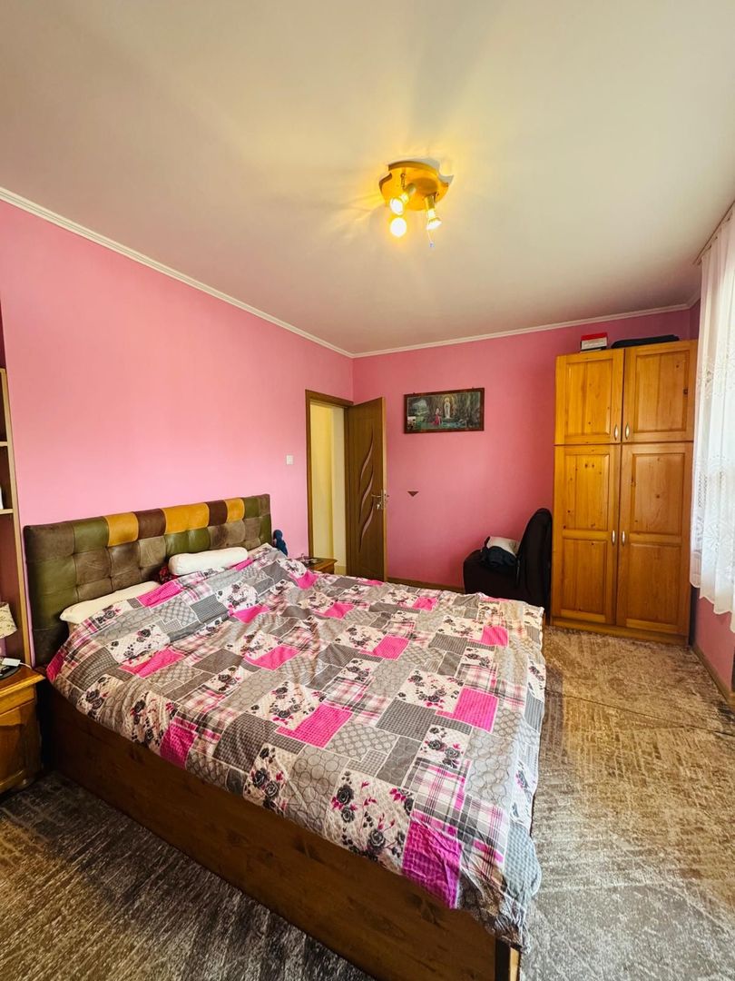 Casa P+E cu teren ULTRACENTRAL - Poză 6